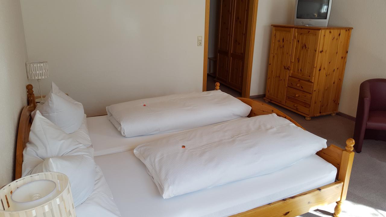 Schwarzwaldgasthof Baren Otel Titisee-Neustadt Dış mekan fotoğraf