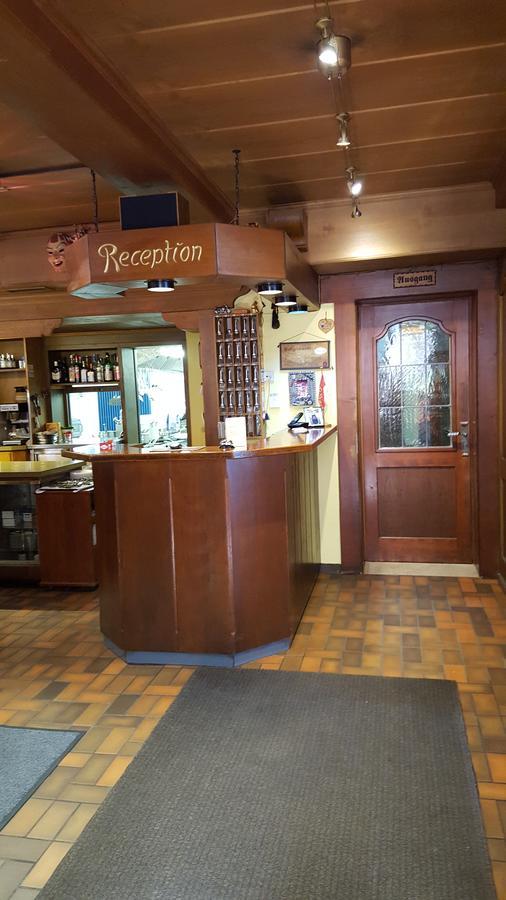 Schwarzwaldgasthof Baren Otel Titisee-Neustadt Dış mekan fotoğraf